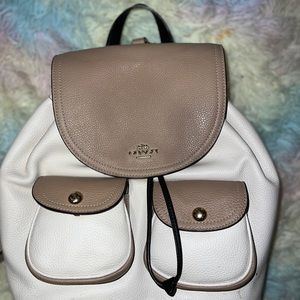Beautiful regular size coach backpack